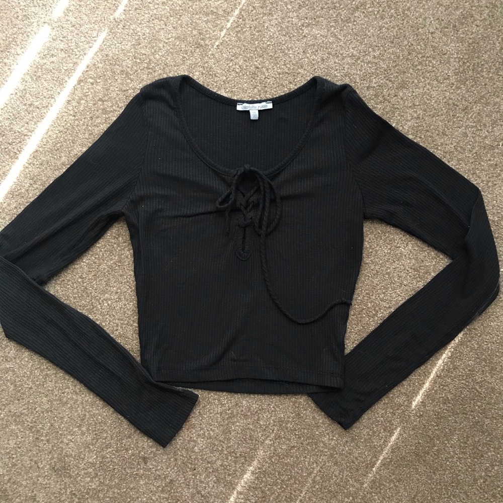 Long sleeve crop top